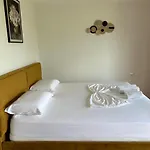 Mehja Shiroke Вилла