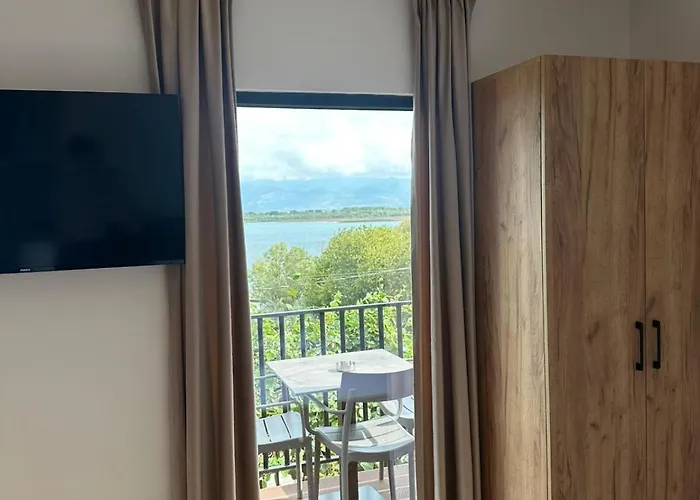 Mehja Shiroke 别墅 *